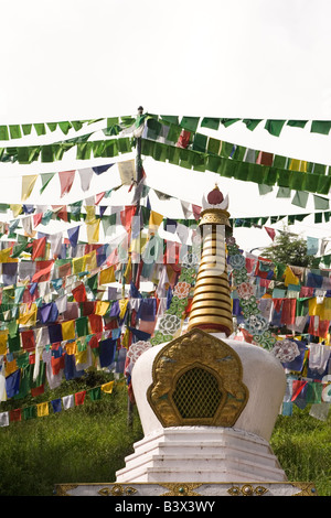 Ein Stupa in Dharamsala. Eine beträchtliche Gemeinschaft von tibetischen Exil lebt in der indischen Stadt Norden. Stockfoto