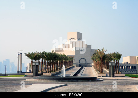 Das Museim für islamische Kunst, entworfen von renommierten chinesischen amerikanischen Architekt i. M Pei an der Corniche in Doha Katar Stockfoto