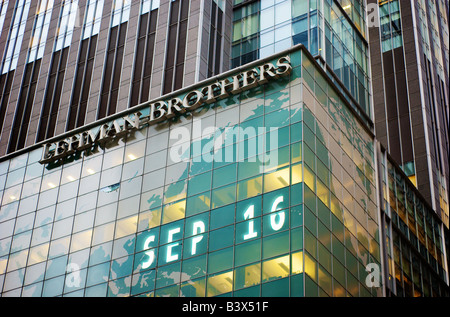 Lehman Brothers-Hauptquartier in New York einen Tag nach Beantragung des Insolvenzverfahrens.  (Für nur zur redaktionellen Verwendung) Stockfoto