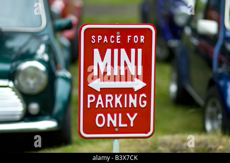 Mini Cooper-Parkplatz Stockfoto