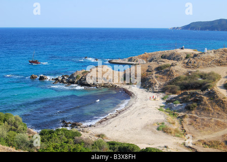 Kleiner Strand am Kavourotrypes, in der Nähe von Sarti, Sithonia Halbinsel, Chalkidiki, Zentralmakedonien, Griechenland Stockfoto