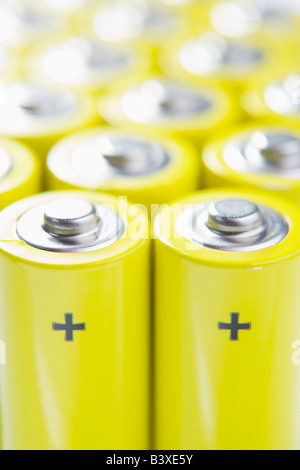 Reihen von Batterien Stockfoto