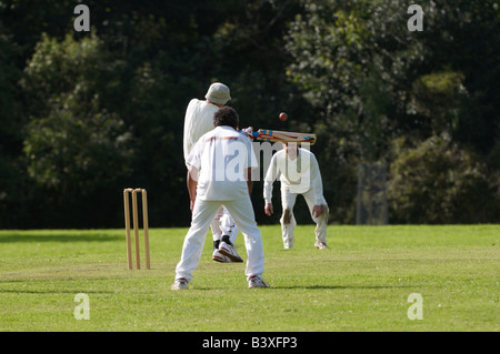 Easton Cowboys & Cowgirls Club spielen Cricket auf er Park Bristol Stockfoto