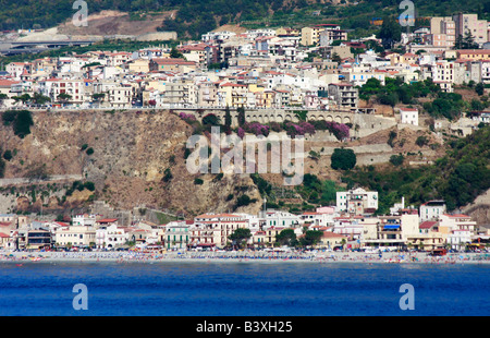 Beliebten Resorts befinden sich an der Amalfiküste in Kampanien in Süditalien (italienische Riviera) Stockfoto