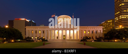 Ohio State Capital Building in Columbus Ohio in der Abenddämmerung Stockfoto