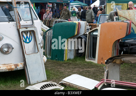 Volkswagen Typ 2 Transporter Wohnmobil Ersatzteile zu verkaufen Stockfoto