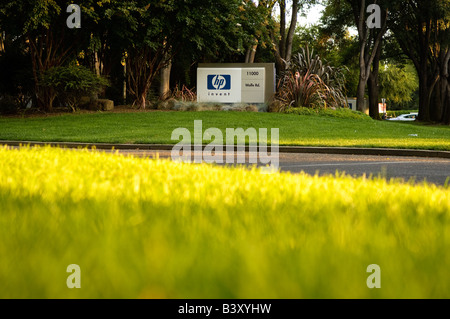 Das HP-Logo ein Zeichen am Eingang zum Hewlett Packard Stockfoto