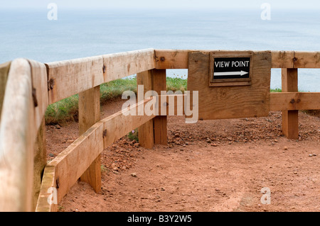 Komische Zeichen liest "View Point" entlang der Klippe zu Fuß. Giants Causeway, Nordirland Stockfoto