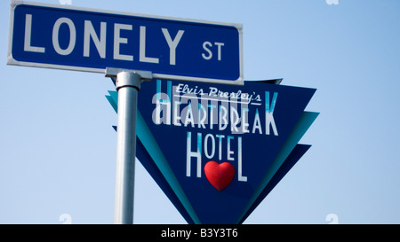 Heartbreak Hotel-Schild an Lonely Street Memphis USA Stockfoto