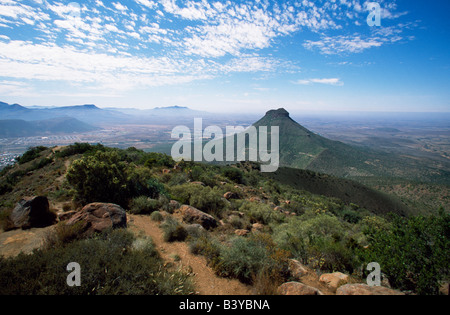 Südafrika, große Karoo Karoo Nature Reserve. Valley of Desolation, rockt ein Wind erodiert Bereich auswarfen Gipfeln, Säulen und ausgleichend Stockfoto