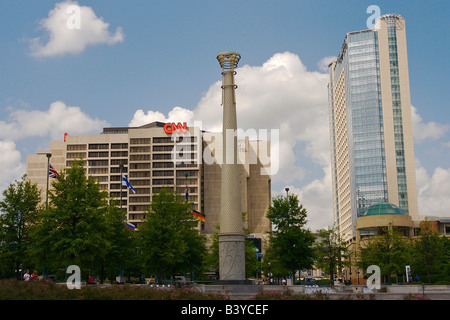 Nordamerika, USA, Georgia, Atlanta. Architektur von Centennial Olympic Park gesehen. Stockfoto