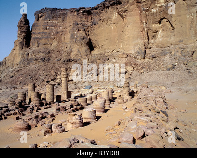 Sudan, Wüste Sahara, Jebel Barkal. Die Ruinen eines ägyptischen Tempels Gott Amon am Fuße des Jebel Barkal Berg gewidmet. Stockfoto