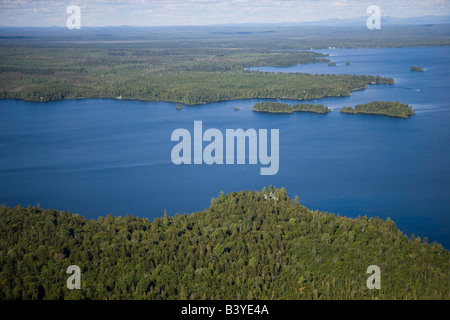 Küste von Big W Abschnitt der Moosehead Lake. Nordwestliche Küste. Maine. Northern Forest Stockfoto