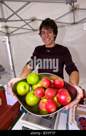 Bauernmarkt Acton Markt Acton W3 London Vereinigtes Königreich Stockfoto