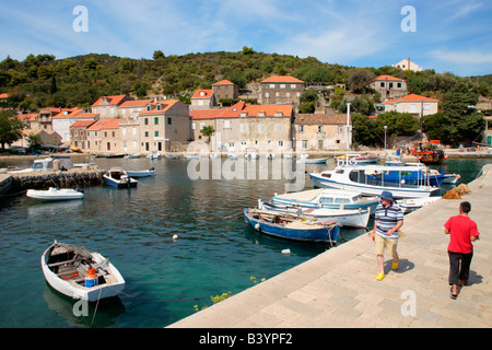 Hafen von Sudjuradj, Insel Sipan in der Nähe von Dubrovnik, Kroatien, Osteuropa Stockfoto