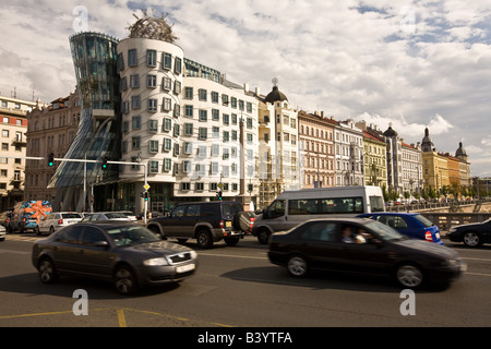Tanzende Haus in Prag Stockfoto
