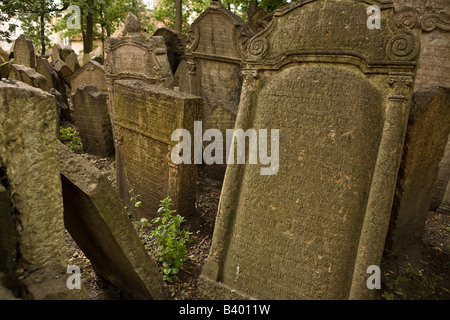Grabsteine auf dem alten jüdischen Friedhof Stockfoto