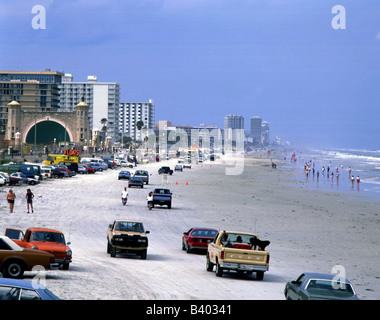 Geografie/Reisen, USA, Florida, Daytona Strand, Urlaub, Urlaub, Urlaub, Autos am Strand, Auto, Küste, Küste, Sandstrände, Stockfoto