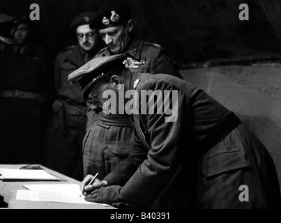 Ereignisse, Zweiter Weltkrieg / Zweiter Weltkrieg, Deutschland, Ende des Krieges, Kapitulation der deutschen Wehrmacht auf der Luenburger Heide, 4.5.1945, Stockfoto