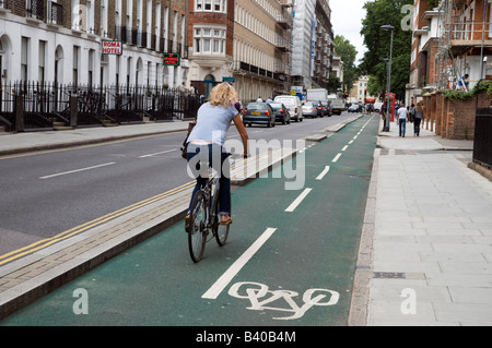 Radsportler im Fahrradweg London England UK Stockfoto