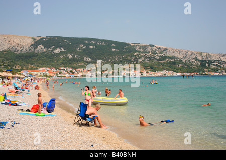 Strand von Baska auf der Insel Krk, Kroatien, Osteuropa Stockfoto