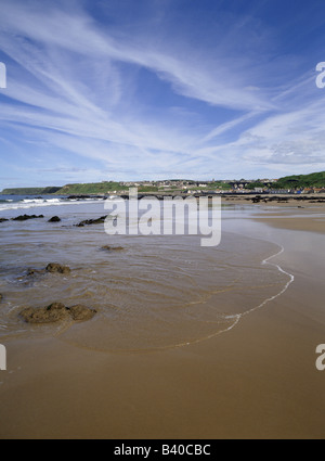 Dh Cullen Bay Strand CULLEN MORAY Stadt Schottlands Küste Dorf scenic Stockfoto