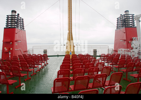 Oberdeck sitzen auf Fähre Stockfoto