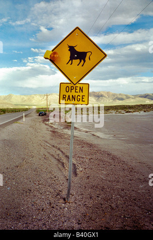 Open Range. Straßenschild. Stockfoto