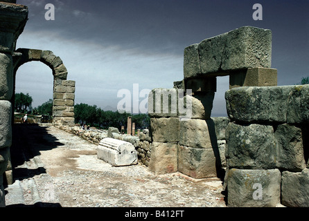 Geographie/Reise, Italien, Sizilien, Taormina, griechisch-römisches Theater, erbaut von Griechen im 3. Jahrhundert v. Chr., erneuert von Römern 1. Chr., Bühne, Vulkan Ätna, gegründet 369 v. Chr. von Sicels, griechische Kolonie ab 358 v. Chr., Magna Graecia, gehört zur römischen Provinz Sicilia ab 212 v. Chr., Römische Kolonie Tauromenium aus dem Jahr 21 v. Chr., Römisches Reich, historisch, historisch, alt, romanisch, Bühnenwand, Ruine, archäologische Ausgrabung, erste, dritte, griechische römische, Stockfoto