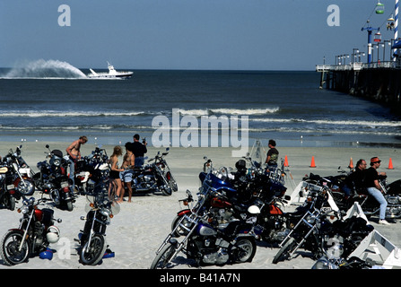 Geografie/Reisen, USA, Florida, Daytona Beach, Urlaub, Urlaub, Urlaub, Biker-Meeting, Motorrad, Motorradfahrer, Stockfoto