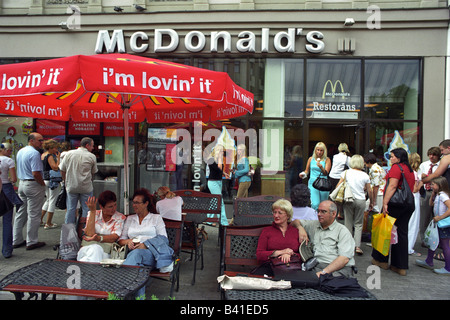 McDonald's Restaurant in Riga, Lettland Stockfoto