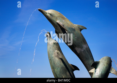 Cardigan Bay Delphinen Statue bei Barmouth Snowdonia Wales Stockfoto