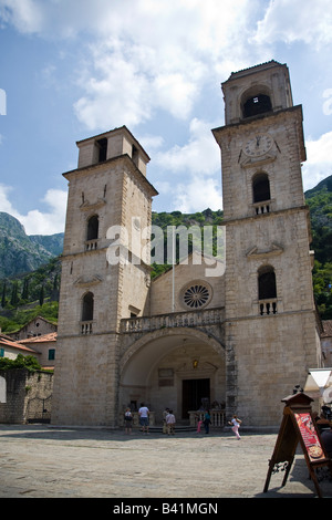 St. Tryphon Kathedrale Kotor Bucht von Kotor Montenegro Europa NESCO Weltkulturerbe Stockfoto