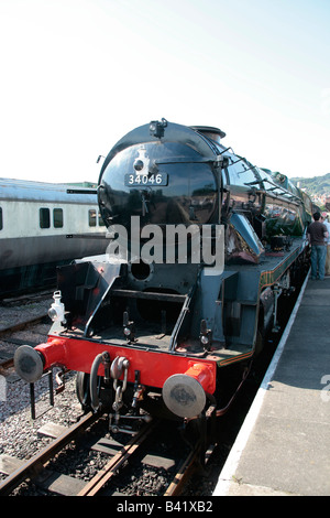 34046 Dampfzug auf Minehead Bahnhof somerset Stockfoto