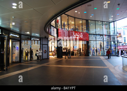 Lafayette Store Lille Frankreich Stockfoto