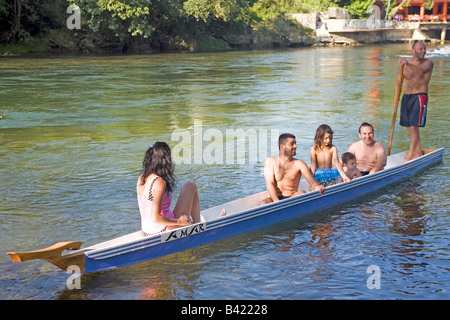 Dajak Boot die Gondel von Banja Luka Stadt Republik Srpska Bosnien und Herzegowina Stockfoto