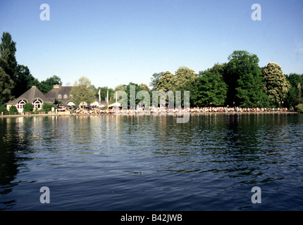 Geographie / Reisen, Deutschland, Bayern, München, Gastronomie, Biergärten, Seehaus Biergarten am Kleinhesseloher See, Restauran Stockfoto