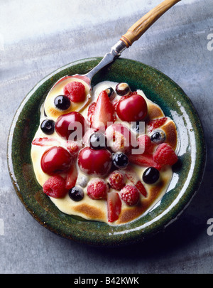 Sommer-Frucht-dessert Stockfoto