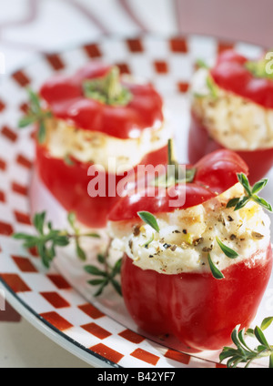 Kleine rote Paprika gefüllt mit Kabeljau brandade Stockfoto