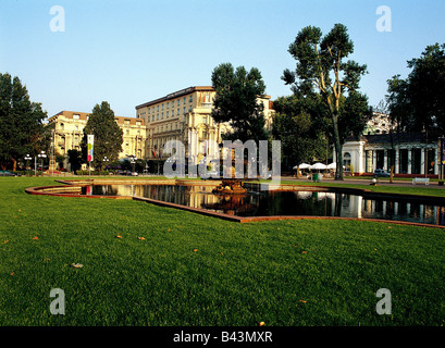 Geographie/Reisen, Deutschland, Hessen, Wiesbaden, Bau, Architektur, Wellness Hotel, Außenansicht mit Park, Park, Brunnen,, Additional-Rights - Clearance-Info - Not-Available Stockfoto