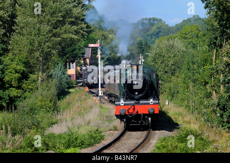 Erlestoke Manor herausziehen der Cambrian Küste Express Hampton Loade Station am Severn Valley Railway Herbst Wochenende Stockfoto