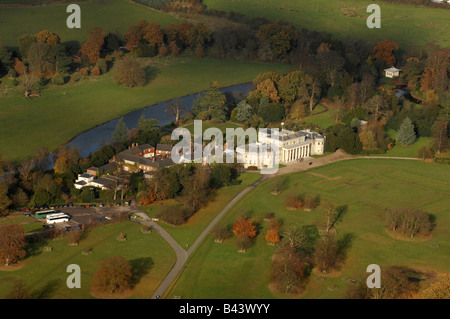 Eine Luftaufnahme der Shugborough Hall in Staffordshire England Stockfoto