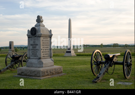 Denkmäler und Kanonen in Gettysburg National Military Park Stockfoto