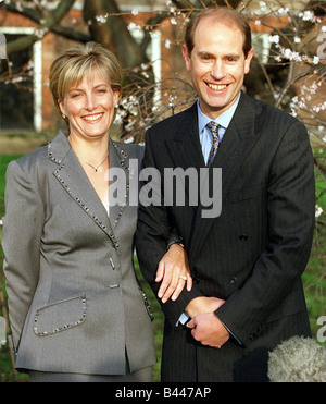 Prinz Edward Engagement 6. Januar 1999 Prinz Edward und Sophie Rhys-Jones Januar 1999 kündigt ihr Engagement Verlobte Stockfoto