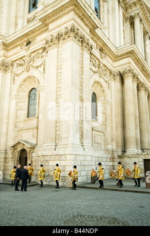 Trompeter die Leibgarde in staatliche Kleid Stockfoto