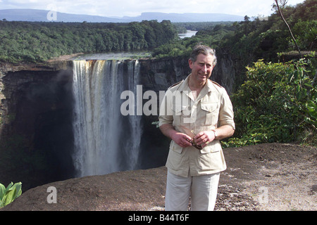 Prince Charles besucht Kaieteur Falls in Guyana Februar 2000 Stockfoto