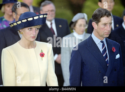 Prinzessin Diana Prince Charles Übersee Besuche in Korea und Hong Kong tragen Mohn zur Erinnerung November 1992 Stockfoto