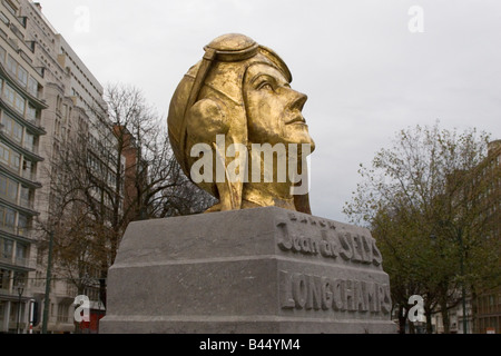 Denkmal für Jean Michel de Selys Longchamp, belgische geboren RAF-Pilot, der ein Solo Angriff auf Gestapo-Hauptquartier in Brüssel im zweiten Weltkrieg Stockfoto