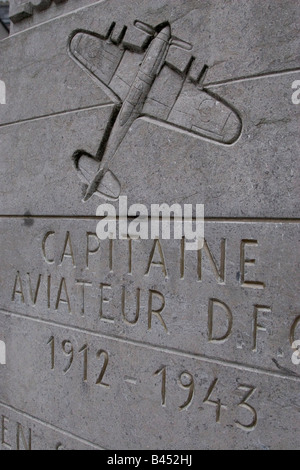 Denkmal für Jean Michel de Selys Longchamp, belgische geboren RAF-Pilot, der ein Solo Angriff auf Gestapo-Hauptquartier in Brüssel im zweiten Weltkrieg Stockfoto