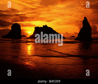 Sonnenuntergang Strand Bandon Oregon USA, durch Willard Clay/Dembinsky Foto Assoc Stockfoto